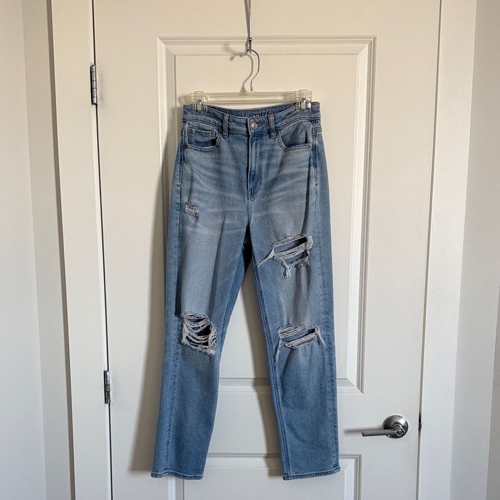 American Eagle Mom Straight Jean